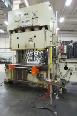 KOMATSU 220 TON 2 POINT GAP FRAME PRESS Gap Frame, Double Crank Presses | Timco, Inc. (3)