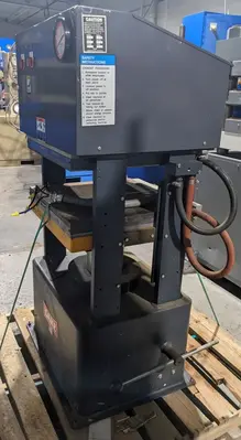 USED USED DAKE PRESSES DAKE 44-275 PRESS