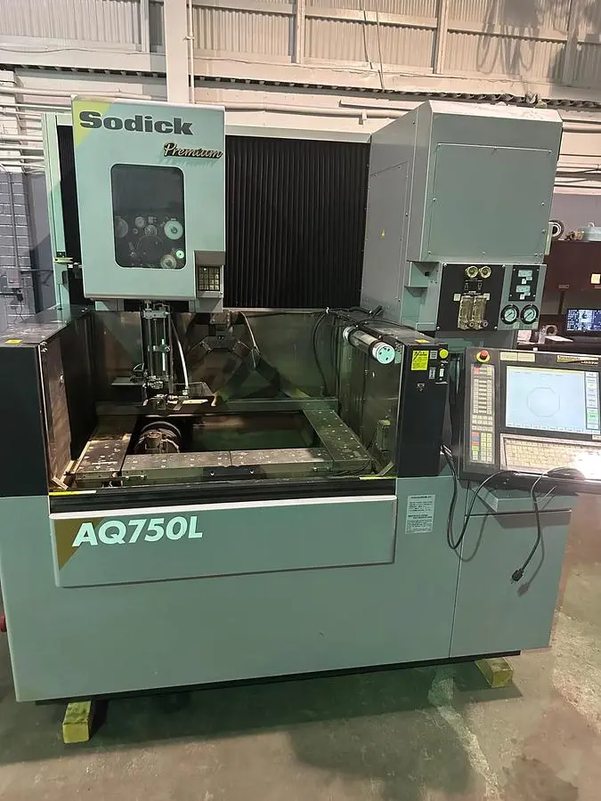 USED 2005 SODICK AQ750L/LQ33W