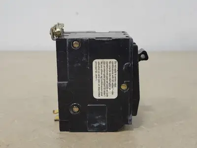 USED SQUARE D QOB320