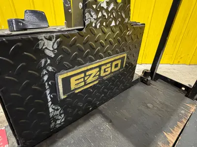 USED EZ-GO XI-640