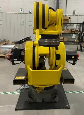 USED FANUC M-900IA 260L