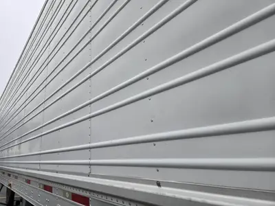 USED 2011 UTILITY 53FT