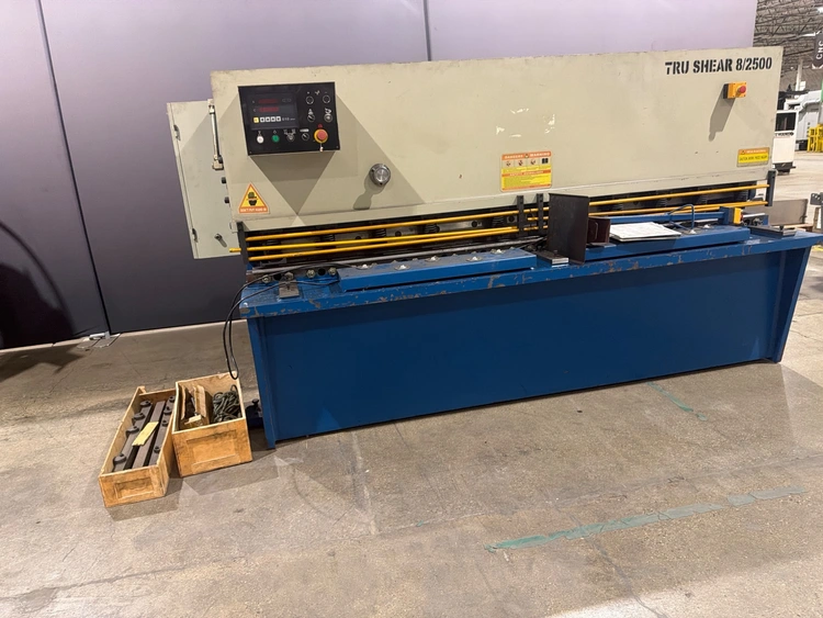 Used TRUSHEAR 8/2500 Power Squaring Shears (Gauge) Michigan US | iGAM Industrial Marketplace #944576