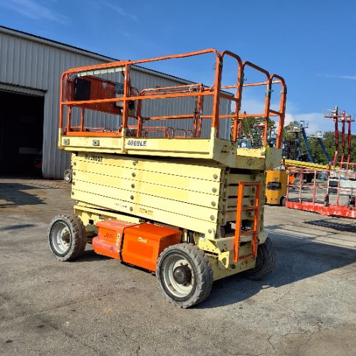 USED 2014 JLG 4069LE