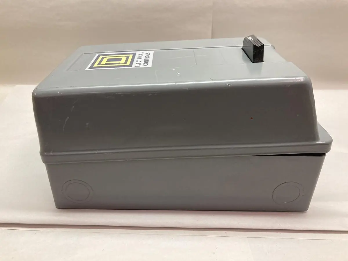 Used SQUARE D CLASS 8536 TYPE SCT03 Starters Ohio US | Surplus Asset Holdings #1204558