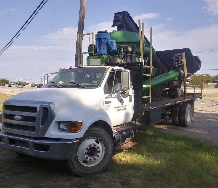 Elgin CSI WSM-03 vertical cuttings dryer mobile system.