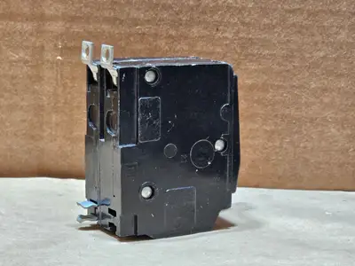 Used SQUARE D QO230 Switchgears British Columbia CA | Lenmark #1438636