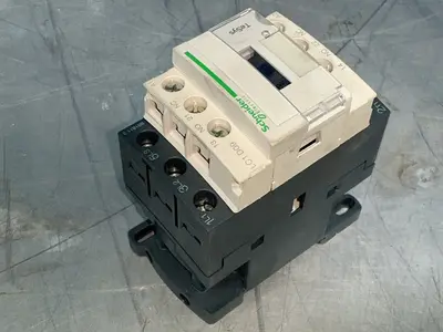 Used SCHNEIDER ELECTRIC LC1D09G7 PLC Contactors Ohio US | HGR 24 #1518471