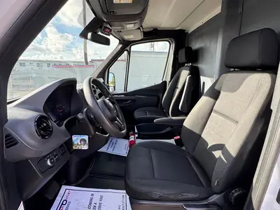 Used 2019 FREIGHTLINER SPRINTER 3500 Tractors & Trailers Florida US | Truck and Van Outlet #1506260