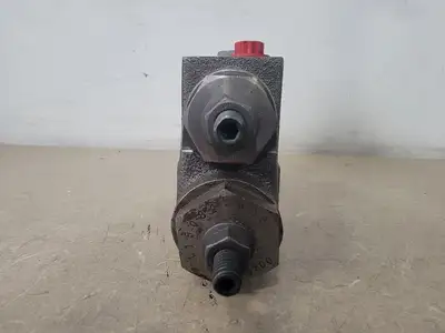 USED CATERPILLAR 141-1053