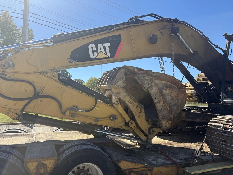 Used 2016 CATERPILLAR 330FL Crawler Excavators Tennessee US | Moore Equipment #1517440