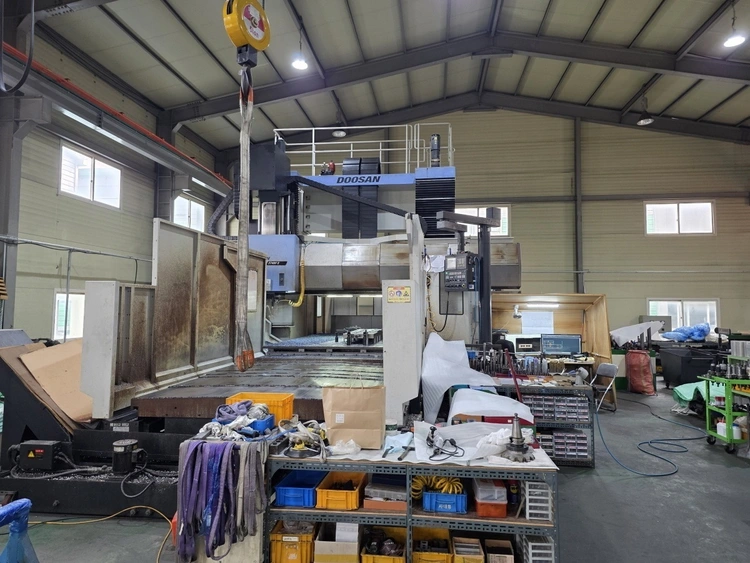 Used 2019 DOOSAN DCM 2740FII Gantry Machining Centers (incld. Bridge & Double Column) Illinois US | USED CNC #895072