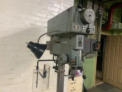 5924-410 Clausing Model 1670 15″ Variable Speed Floor Model Drill Press