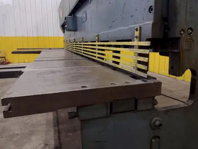 10' X 14 GAUGE PULLMAX URSVIKEN HYDRAULIC POWER SHEAR: YOBRO #25207