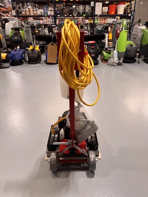 Square Scrub EBG20/C Pivot with Water Tank NEW