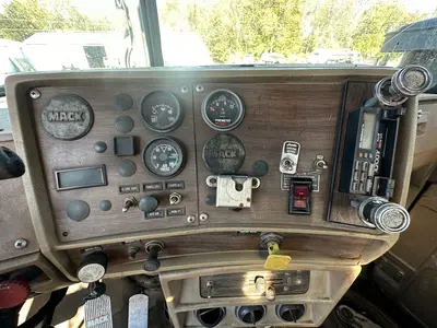 Used 1984 MACK RD686S Misc Trucks Pennsylvania US | Proxy Equipment #1385293