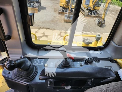 USED 2019 KOMATSU D65WX-18