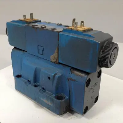 USED VICKERS DG4V-3-6C-M-U-HL7-60-B13