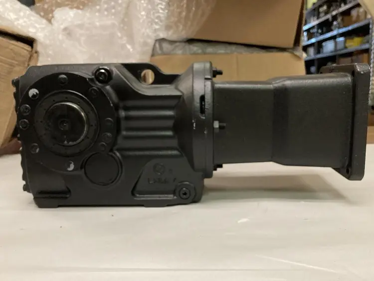 New | in-Stock SEW-EURODRIVE KA37/T AQH140/3 Speed Reducers | Surplus Asset Holdings #1205252