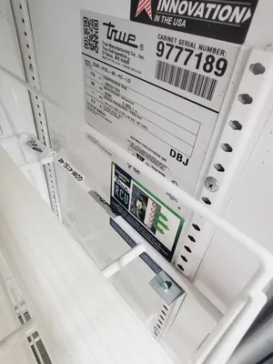 True 2019 GDM-41SL-48-HC-LD 2 Door Glass Merchandiser Tested and Working!