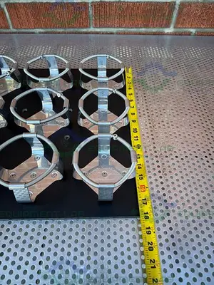 USED NEW BRUNSWICK INNOVA 42 SHAKER  PLATFORM 18" X 18" W/  FLASK HOLDERS