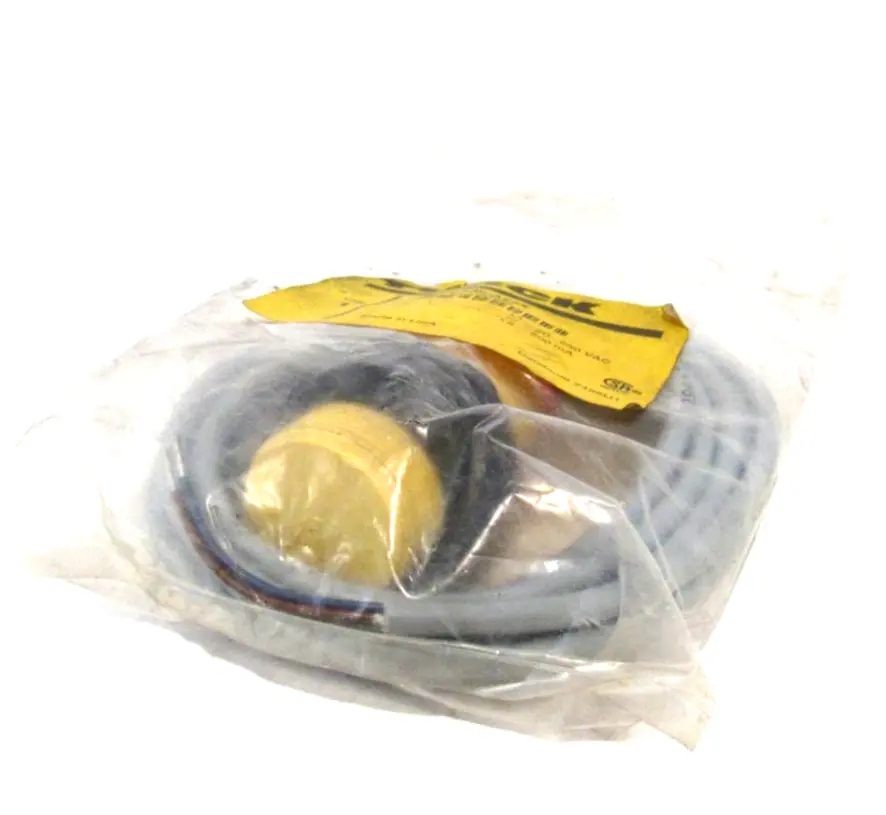 NEW TURCK NI15-S30-AZ3X INDUCTIVE SENSOR 4355500 NI15S30AZ3X