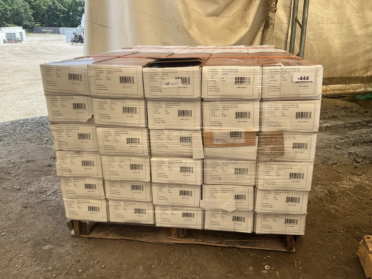 Used LUXURY GENUINE HARDWOOD ARTESIA LANE Flooring, Windows, and Doors Michigan US | Miedema Asset Management Group #1338741