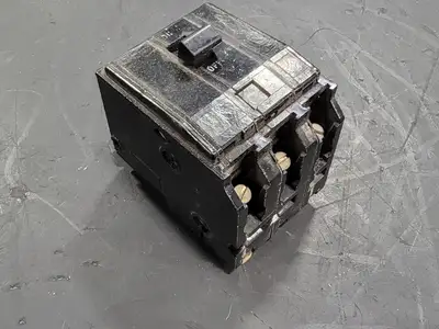 15 Amp, 3 Pole, Circuit Breaker