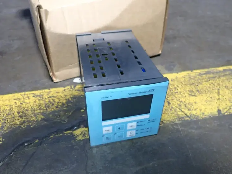 Used ENDRESS HAUSER CLM223CD0605 Electrical Controls | HGR 24 #747863