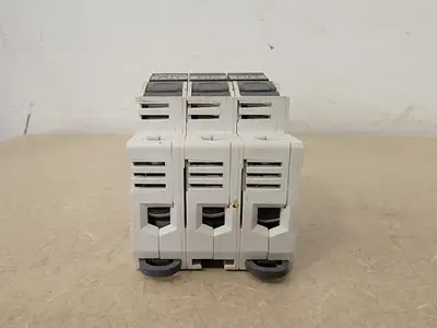 USED ALLEN-BRADLEY 1492-FB3C30