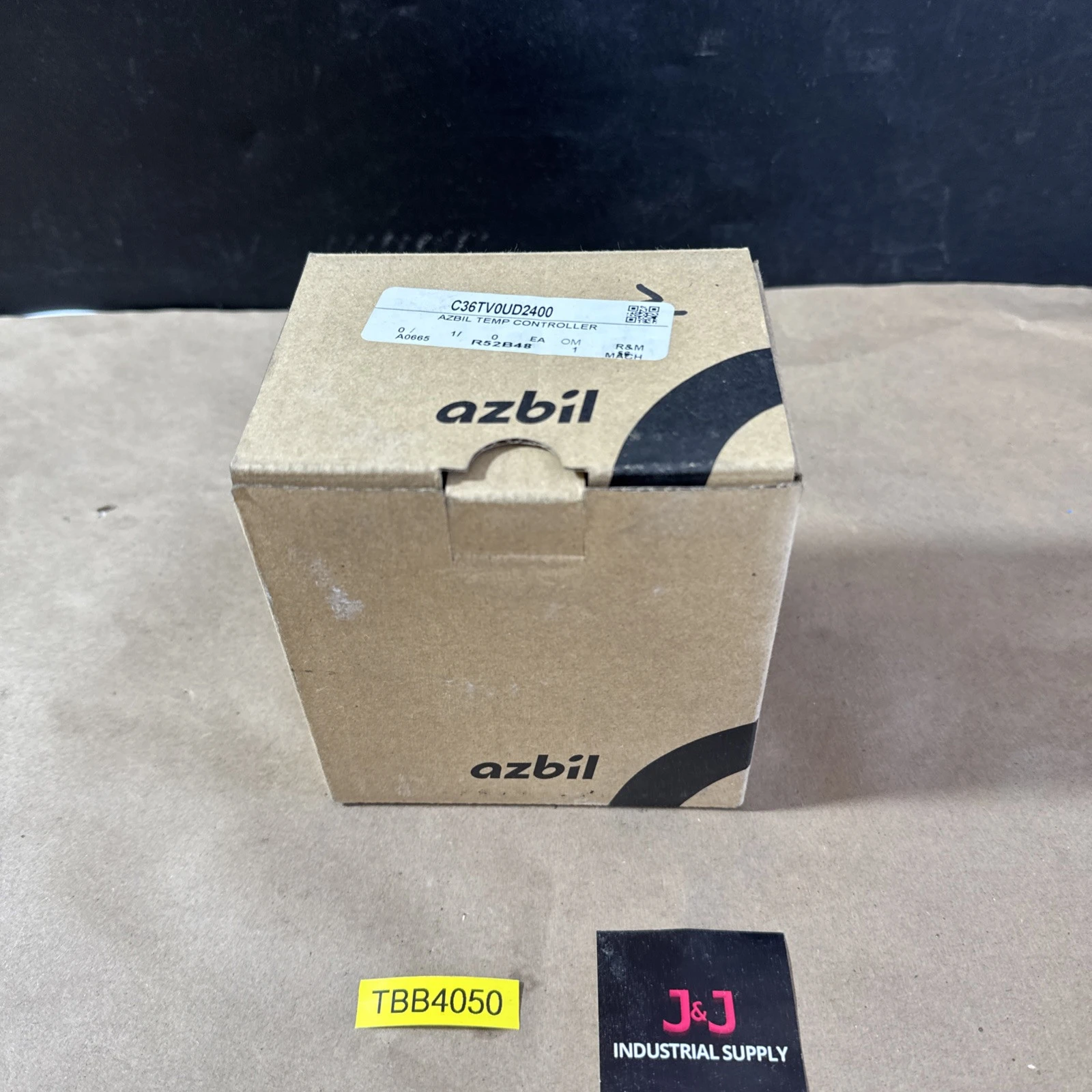 NEW Azbil C36TV0UD2400
