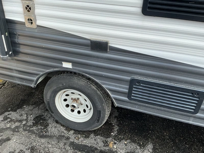 Used 2017 KEYSTONE SPRINGDALE SUMMERLAND SERIES MINI SM1800 Campers, Caravans, Motorhomes Michigan US | Miedema Asset Management Group #1397246