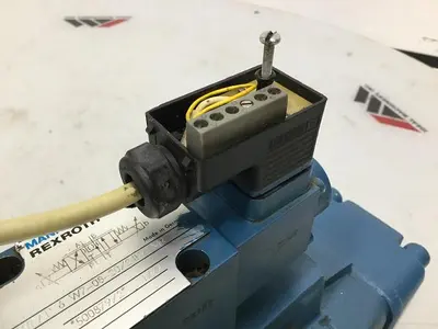 USED REXROTH 4WRKE32W000216A24EZ9D3MR439
