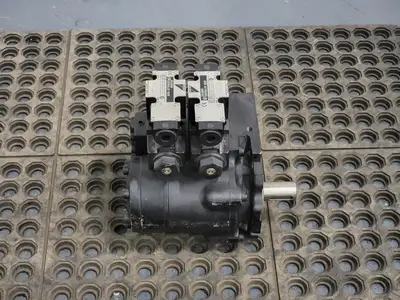 Directional Control Valves LS-GO2-7CA-25-EN-650 & LS-GO2-2CA-25-EN-645