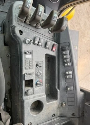 Used 2015 HYUNDAI 130D-9 Misc Forklifts Colorado US | Discount Forklift #1340155