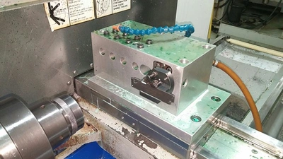 USED 2005 HAAS TL-1