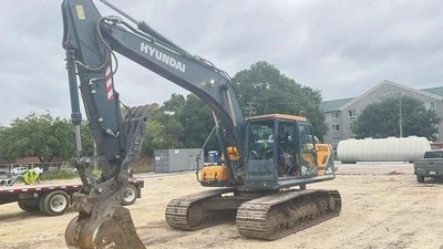 USED 2019 Hyundai HX220L