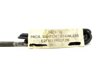 NEW OMRON E2FM-X1R5D1 2M PROXIMITY SENSOR E2FMX1R5D12M