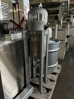 Used _UNKNOWN_ _UNKNOWN_ Double Cone - V Rotary Vacuum Dryers Ohio US | Federal Equipment Company #1553233