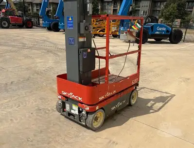 Used 2017 SKYJACK SJ12 Vertical Mast Lifts Texas US | Adcock Equipment USA #1524596