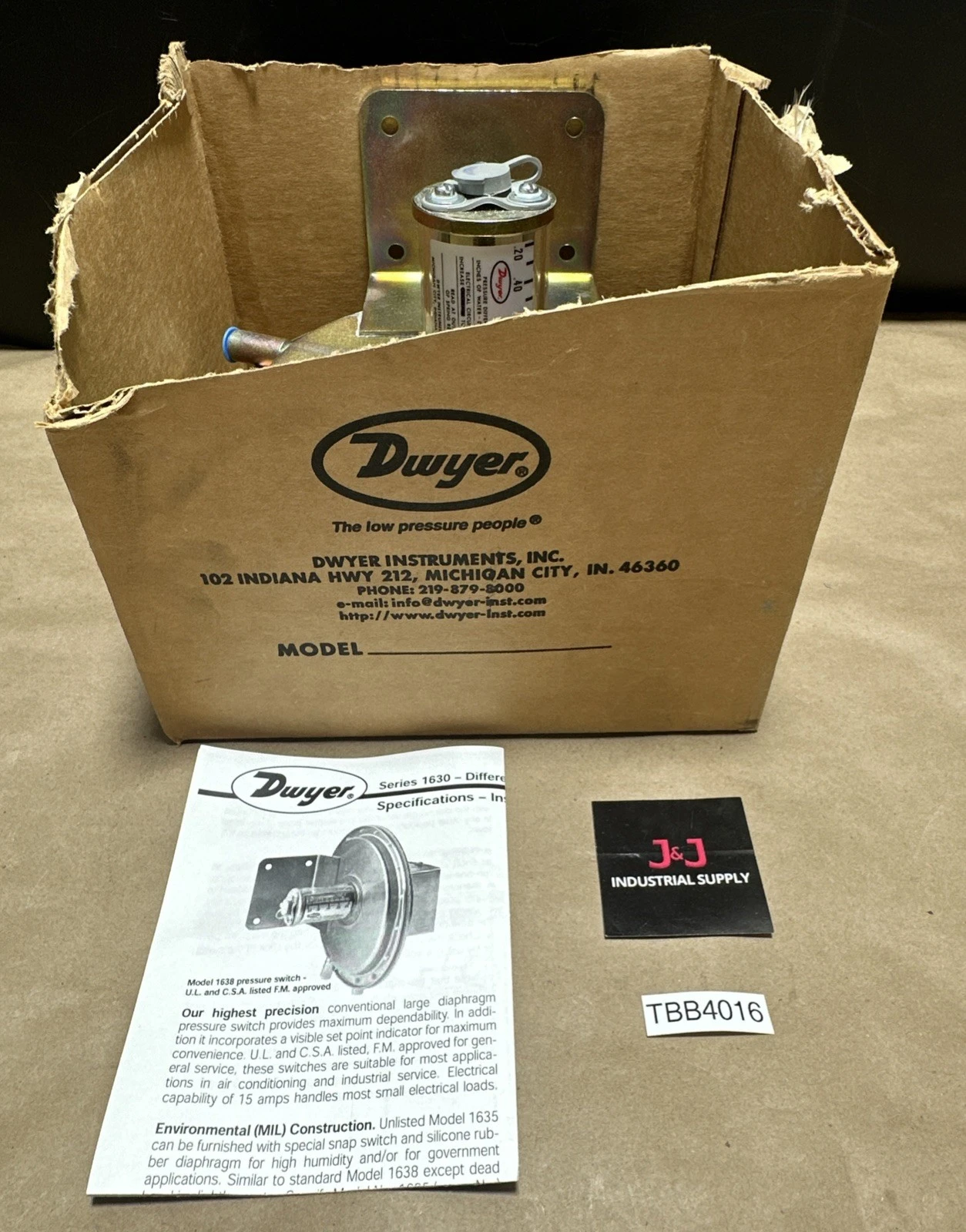 NEW Dwyer 1638-1