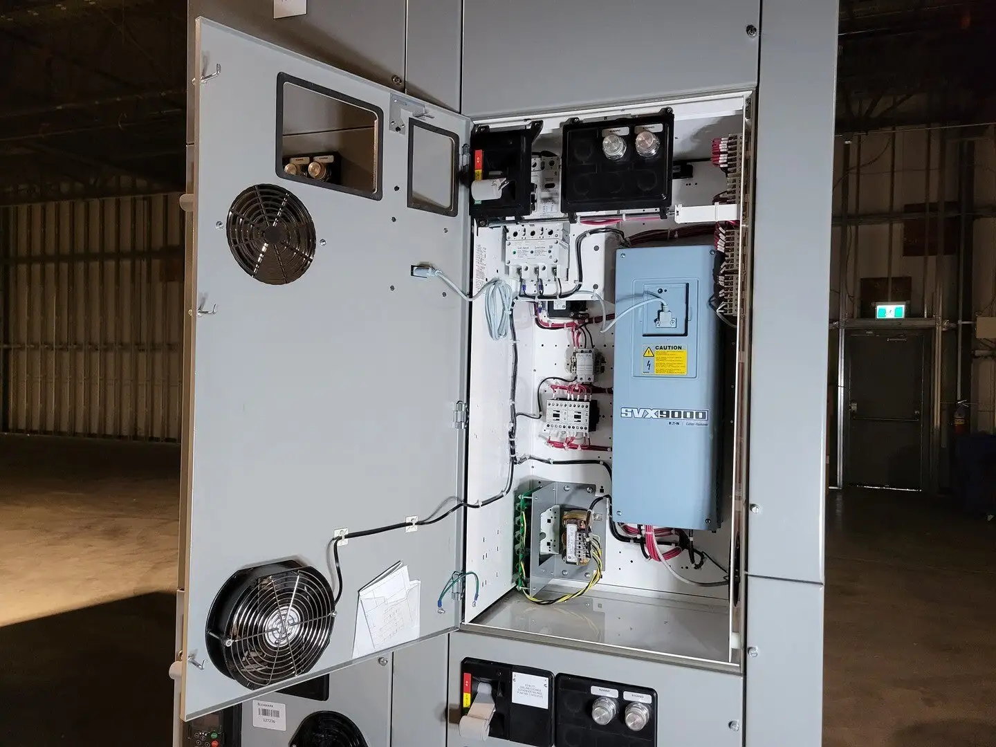 Used EATON SVX002A1-5A4N1 Switchgears British Columbia CA | Lenmark #240152