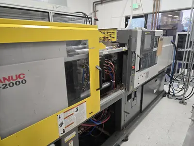 2007 MILACRON ROBOSHOT S-2000i-110B Injection Molding Horizontal/Vertical | Machinery Network (2)