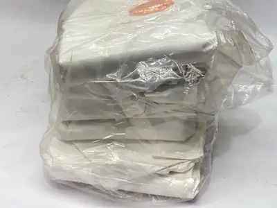 USED DUPONT TYCHEM SAFESPEC 4000 WHITE SIZE 4X LOT OF 5