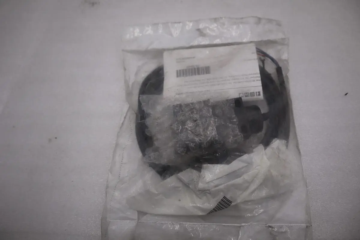 ALLEN BRADLEY 42GRU-9002 SER. B 70-264VAC/DC - STOCK 4917CC