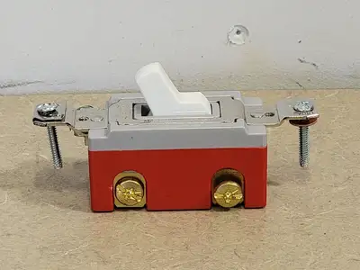 20A 120/277V Toggle Switch