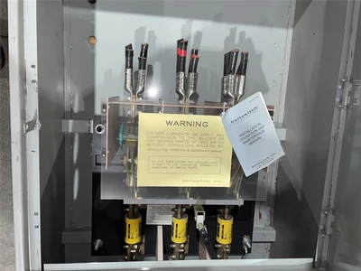 1200 AMP, 240V Illinois Switchboard Disconnect
