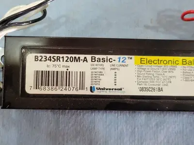 USED UNIVERSAL LIGHTING B234SR120M-A BASIC-12