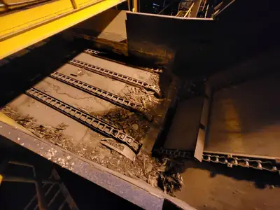 Infeed Log Conveyor for Chipper